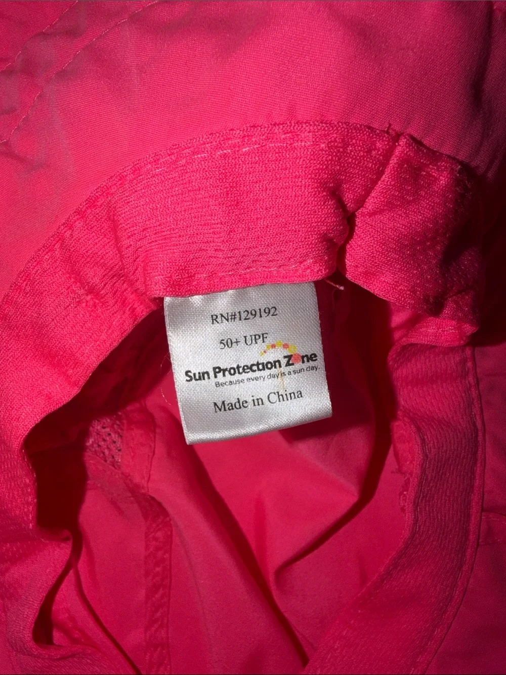 SUN PROTECTION ZONE ADJUSTABLE HOT PINK BUCKET HAT SPF 50